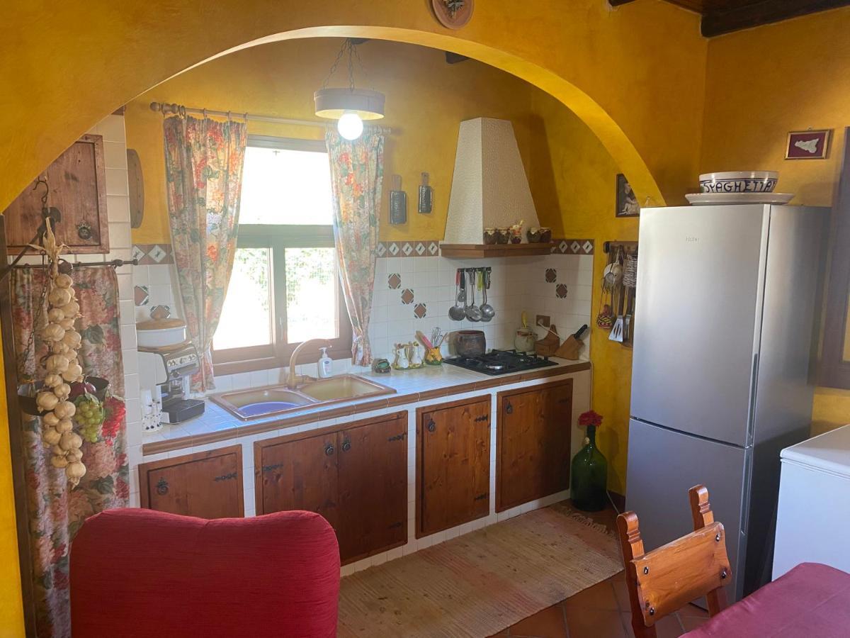 Villa Picciurro Mandra Capreria Buitenkant foto
